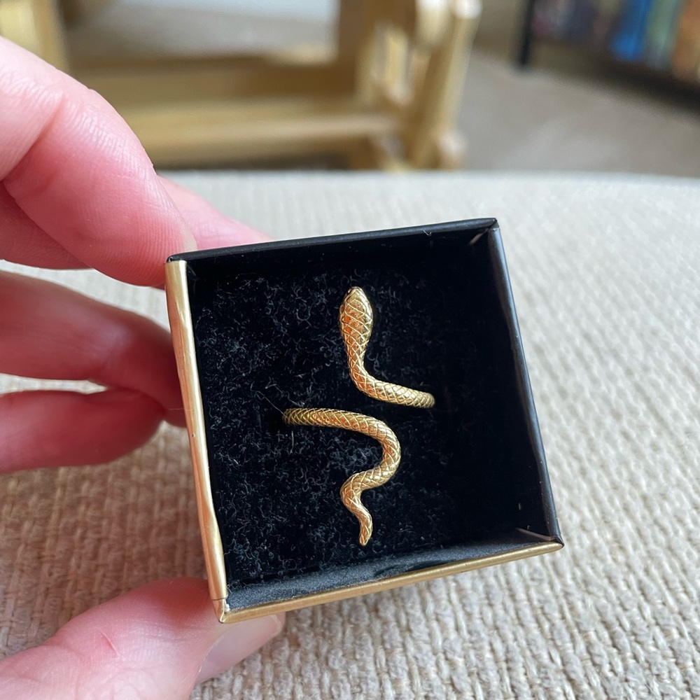 Tristen Ikaika Gold Snake Ring